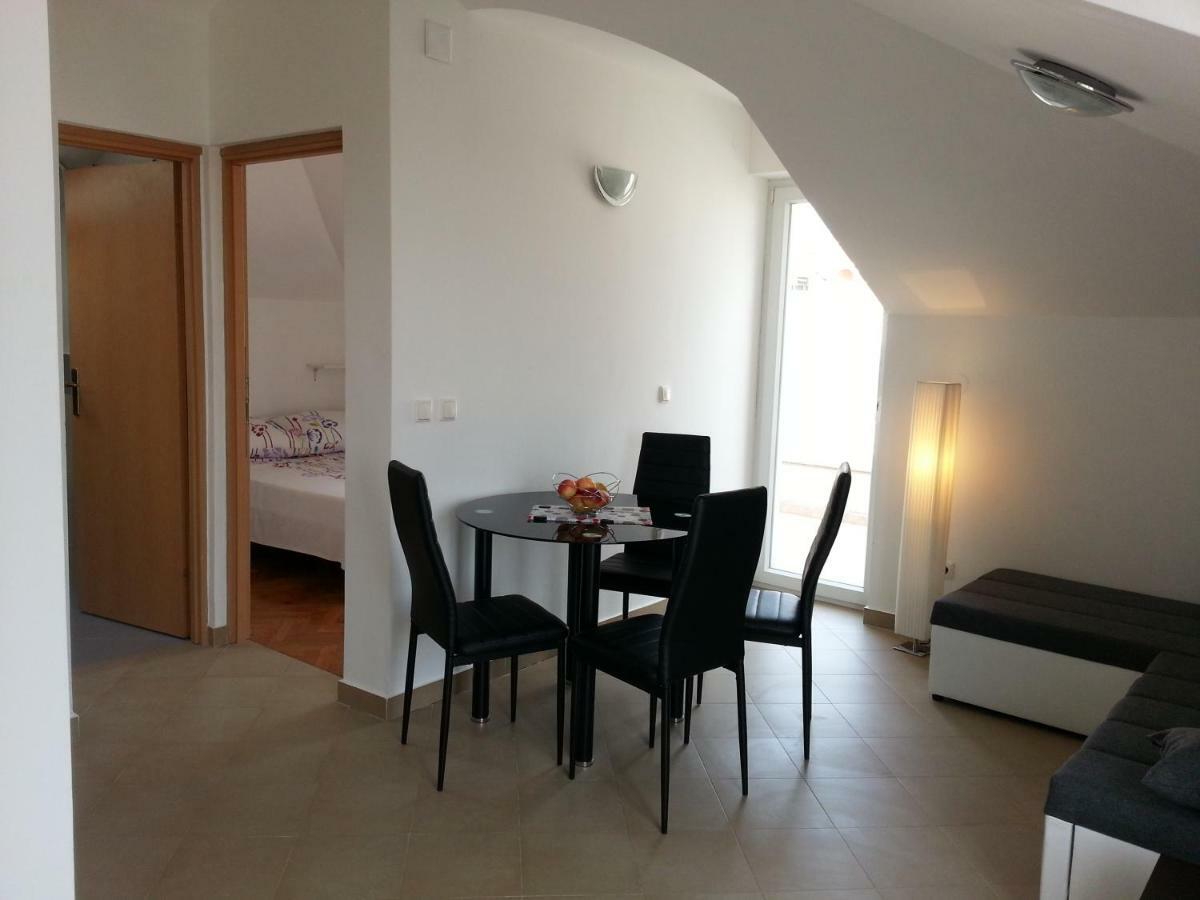 Apartment Star Novalja